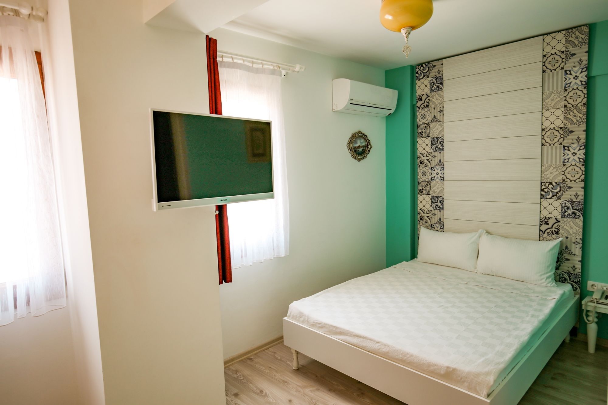 Menendi Otel Foça Dış mekan fotoğraf