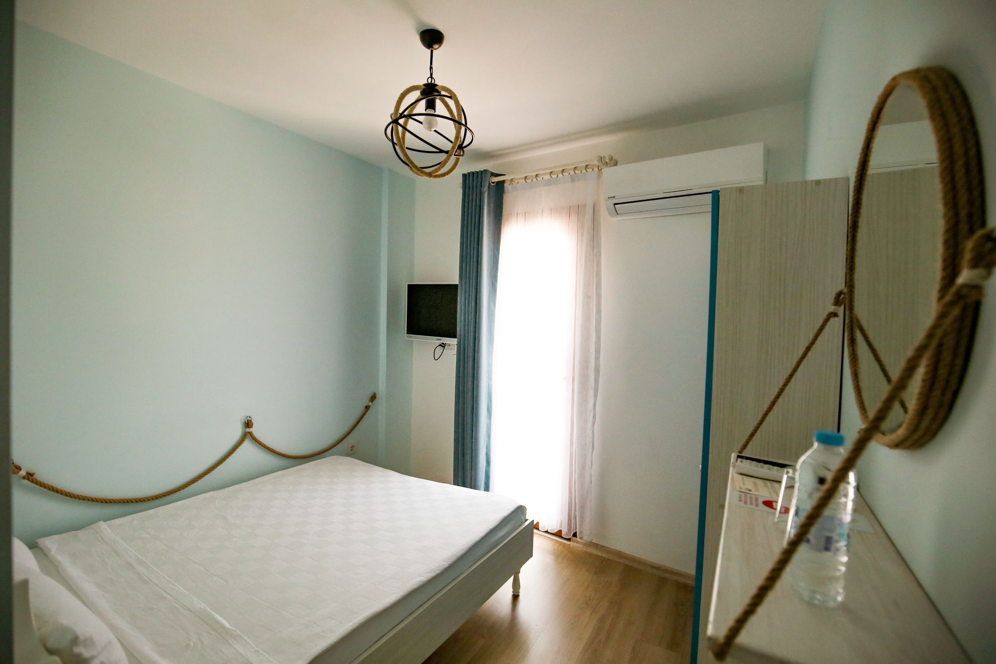 Menendi Otel Foça Dış mekan fotoğraf